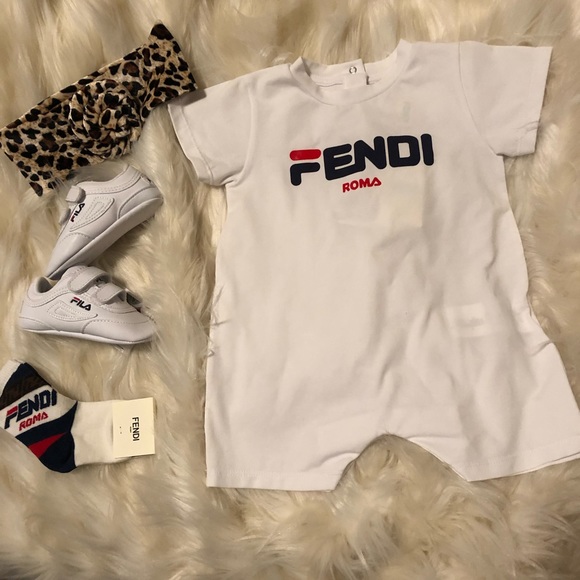 Fendi Kids Set - Picture 1 of 2